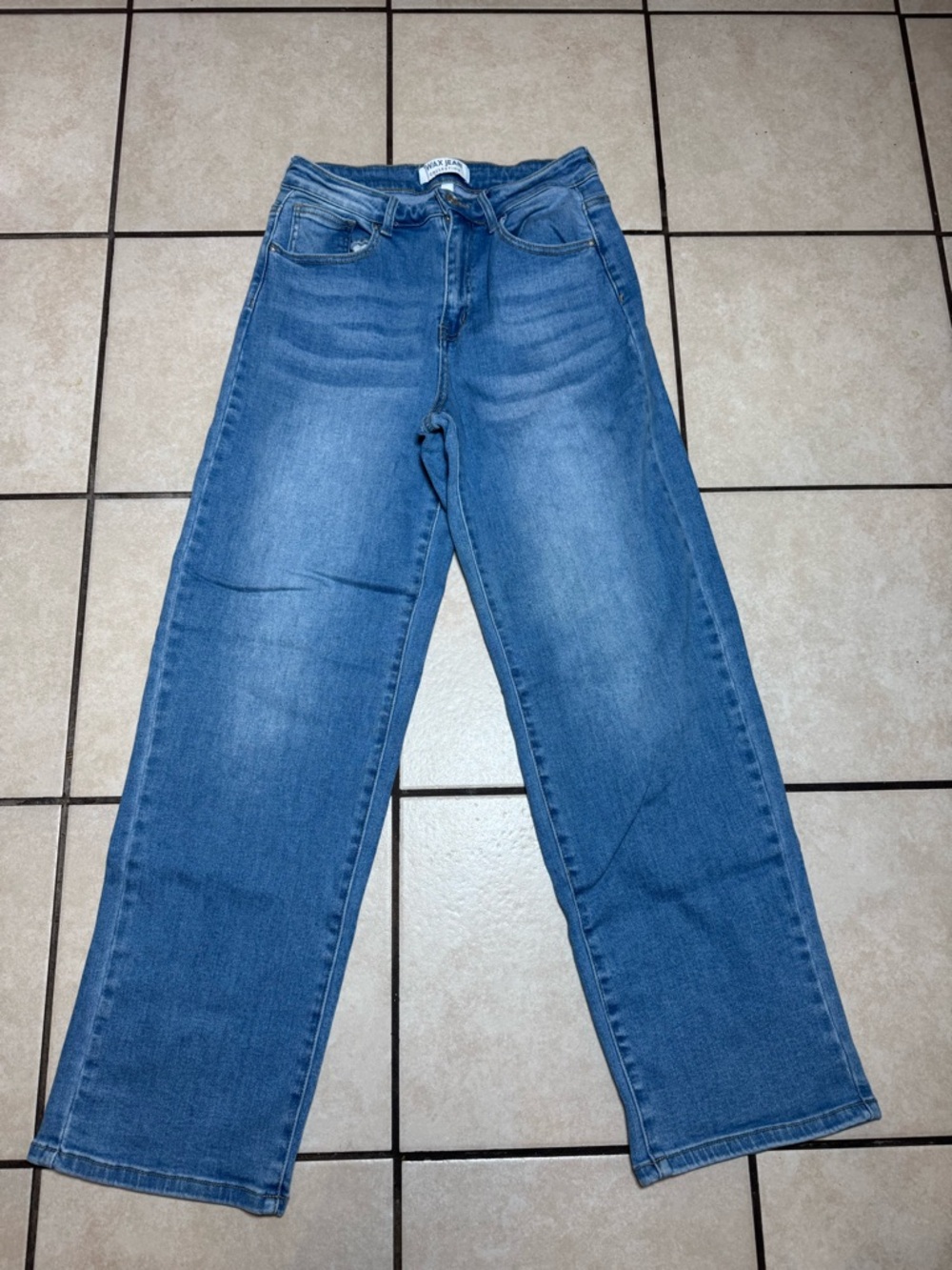 Wax Jean Women's Straight Leg Jeans in Medium Blue